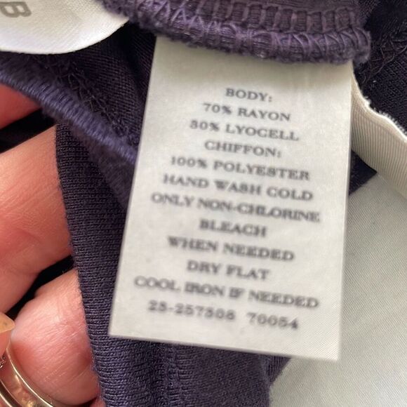 EUC! Unique Ann Taylor Deep Purple Sleeveless Twist Front Blouse - S - Picture 11 of 11